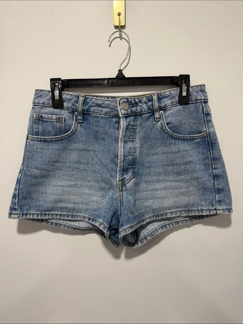 PACSUN 27 High Rise Festival Vintage Wash Distressed Hem Denim Jean Shorts